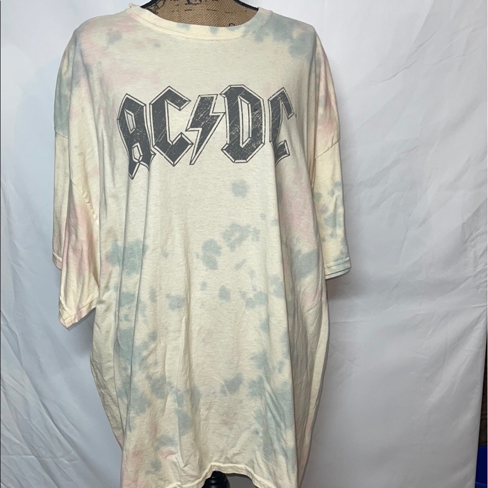 AC/DC t shirt